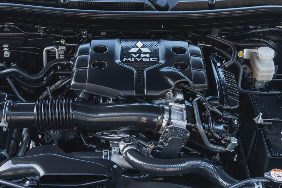 Mitsubishi Montero Sport 2025-7-7