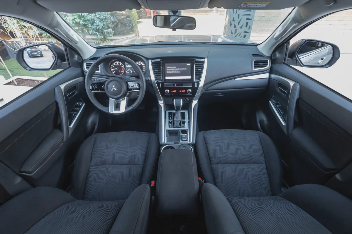 Mitsubishi Montero Sport 2025-5-5