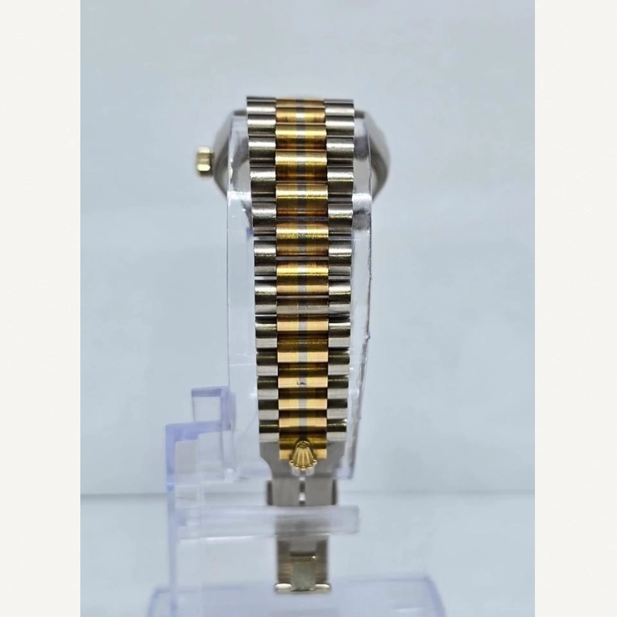Rolex Datejust 31 | 31mm Tridor Full Gold with Champagne Jubilee Diamond Dial | Used (Good) | Original box | No original papers-1-1