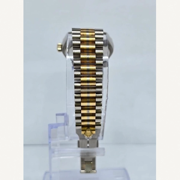 Rolex Datejust 31 | 31mm Tridor Full Gold with Champagne Jubilee Diamond Dial | Used (Good) | Original box | No original papers