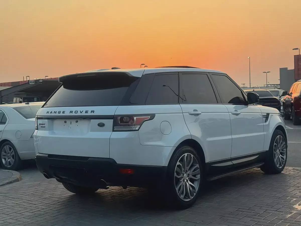Land Rover Range Rover Sport HSE 2014 GCC Specs-4-4