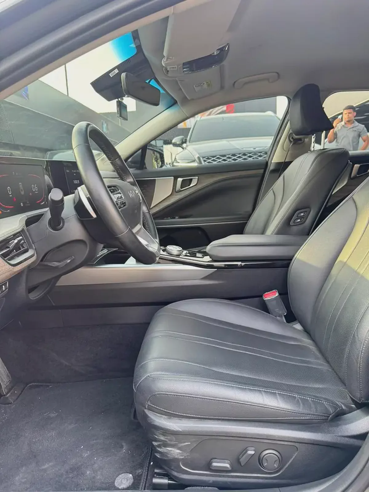 For Sale: 2023 Kia K8 Prestige-10-10
