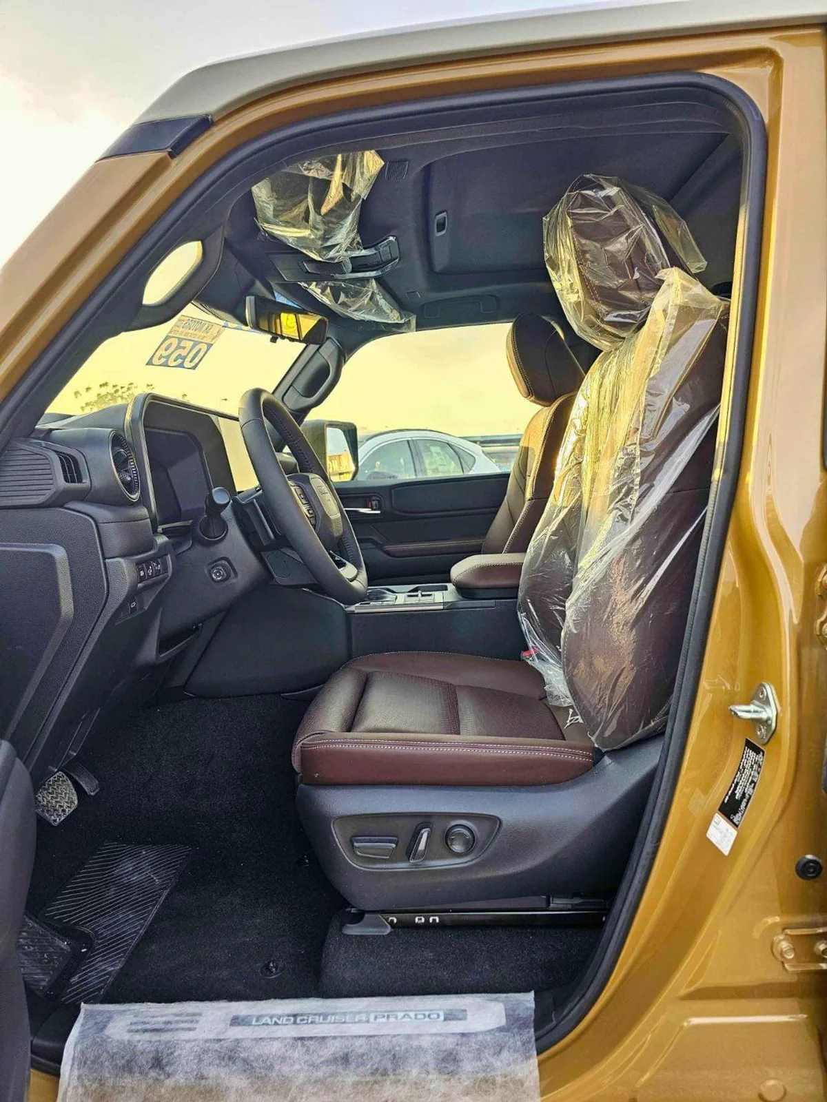 Toyota Prado ADVENTURE TURBO / 2.4L V4 PETROL | RADAR | 360* CAMERA | POWER WITH LEATHER SEATS | HEADUP DISPLAY |-5-0