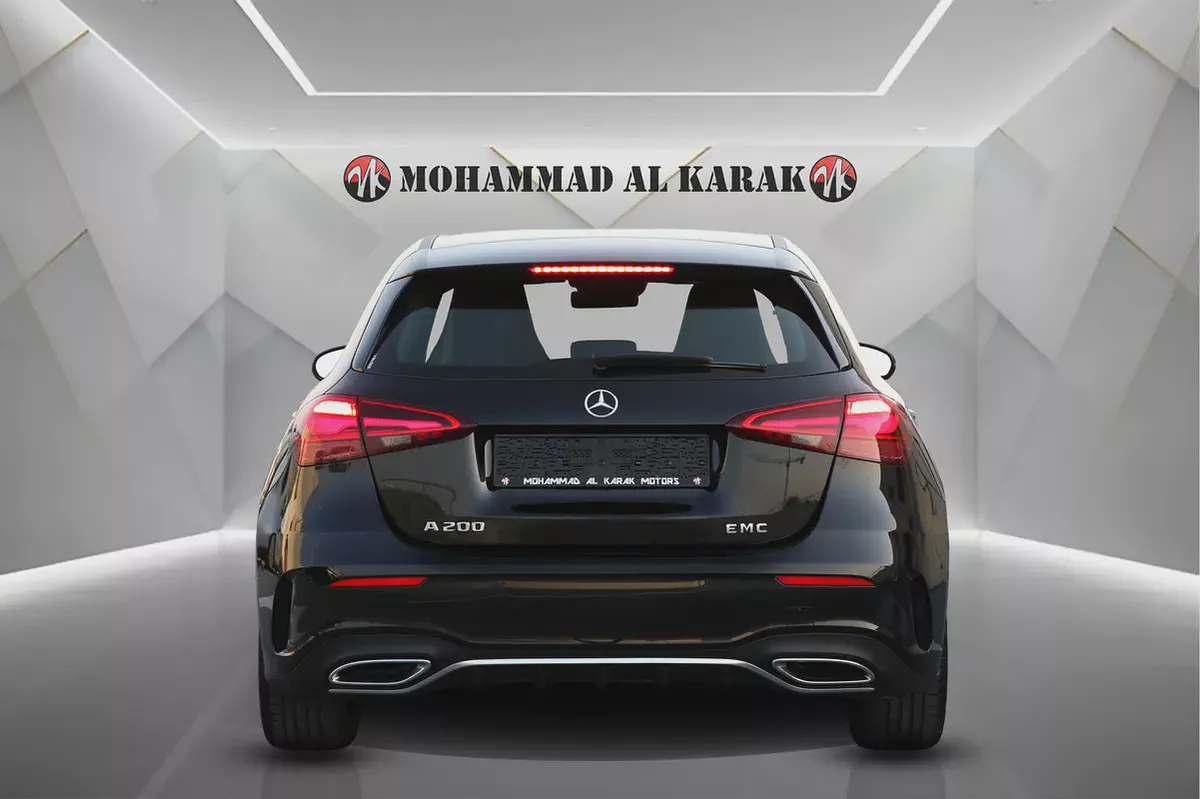 MERCEDES BENZ A200 2025 - GCC - GARGASH WARRANTY - LOW MILEAGE - FULLY LOAD - AMAZING CONDITION-3-3