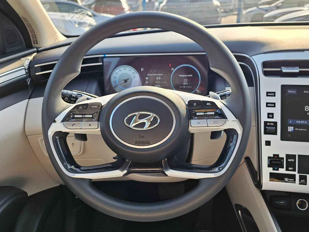Hyundai Tucson SMART PLUS 1.6L V4 PETROL, PANORAMIC ROOF / FULL OPTION AND MUCH MORE-12-0