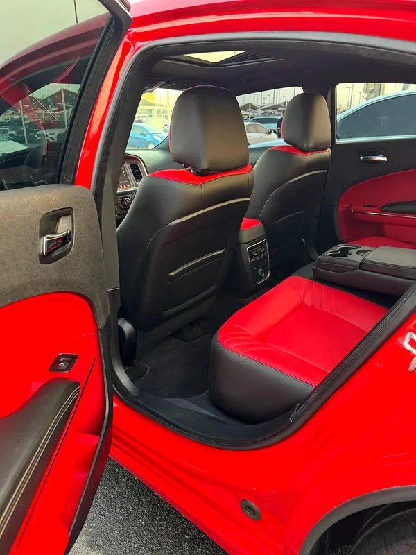 دودچ تشارچر RT V8 5.7L HEMI موديل 2014 خليجى فل اوبشن بحاله ممتازه