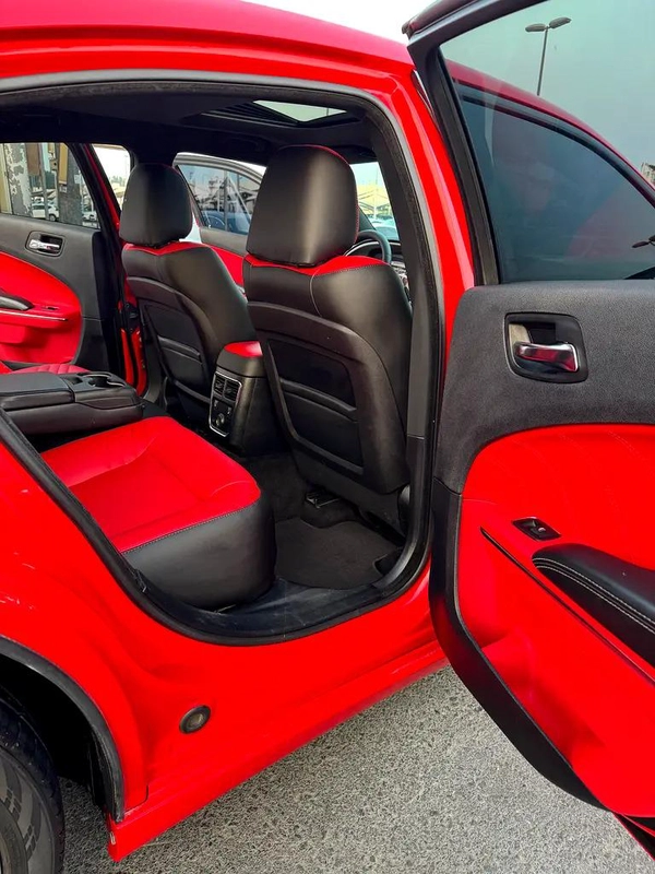 دودچ تشارچر RT V8 5.7L HEMI موديل 2014 خليجى فل اوبشن بحاله ممتازه