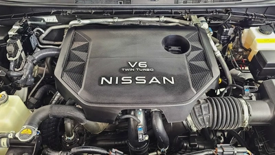 NISSAN - PATROL - LE PLATINUM CITY - 2025 - GCC - V6 TT - 7,200KM - UNDER WARRANTY FROM AGENCY-12