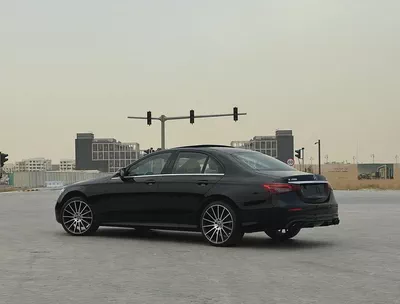 Mercedes-Benz E200 AMG Line 2018 (2022 Facelift) | GCC Specs | 109,000 KM-1