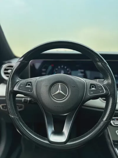 Mercedes-Benz E200 AMG Line 2018 (2022 Facelift) | GCC Specs | 109,000 KM-6