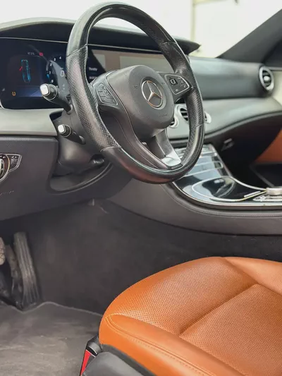 Mercedes-Benz E200 AMG Line 2018 (2022 Facelift) | GCC Specs | 109,000 KM-7