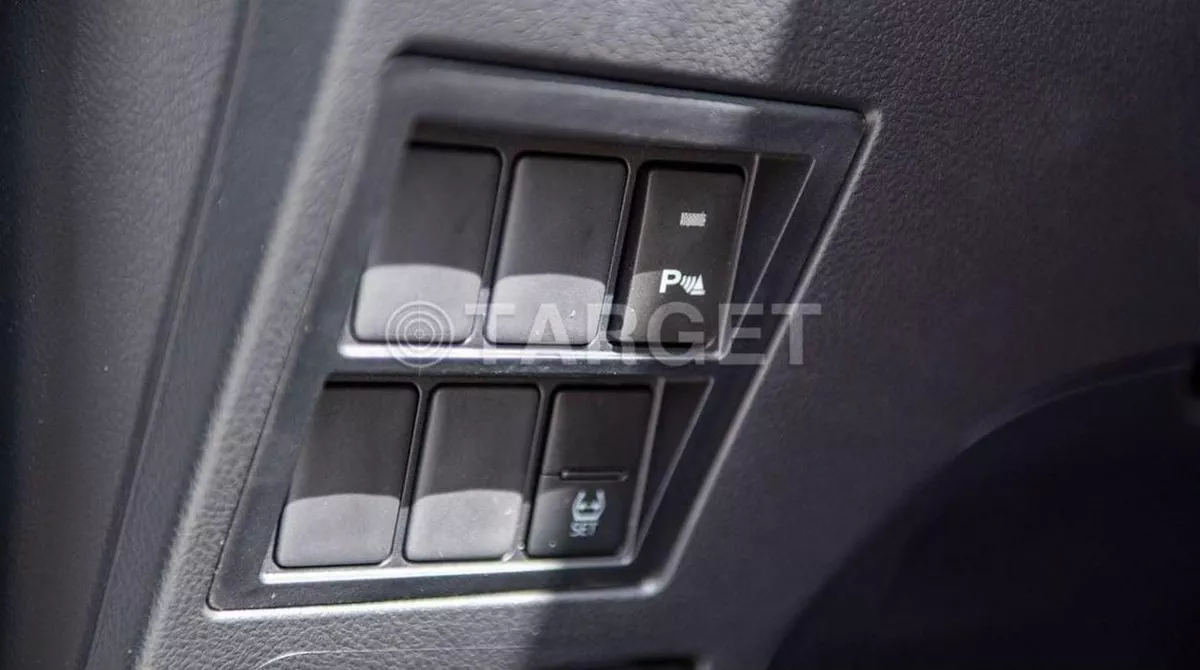 Toyota Fortuner EXR FORTUNER 2.7L V4 4WD-14-0
