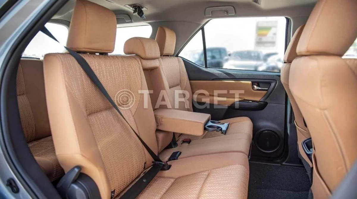 Toyota Fortuner EXR FORTUNER 2.7L V4 4WD-17-0