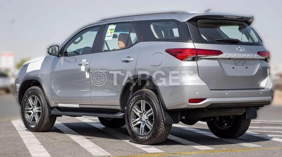 Toyota Fortuner EXR FORTUNER 2.7L V4 4WD-5-0
