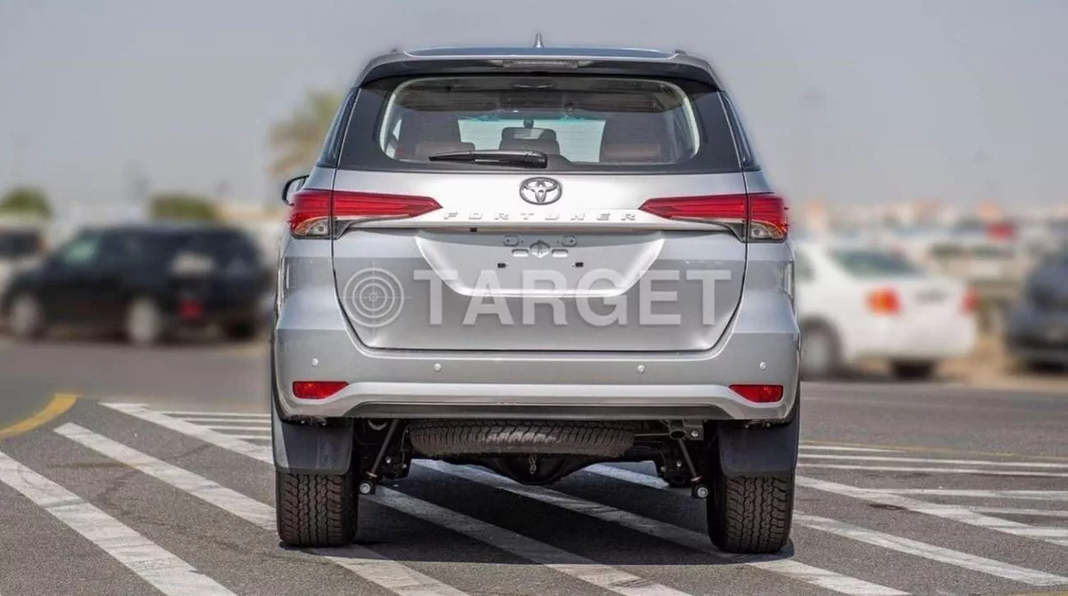 Toyota Fortuner EXR FORTUNER 2.7L V4 4WD-7-0