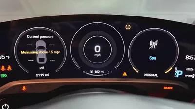 Porsche Taycan GTS 2022-13