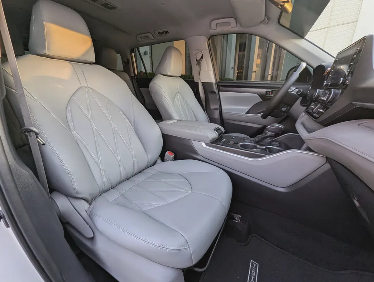 Toyota Highlander Hybrid Limited 2020 | GCC Specs | Full Option | Premium Family SUV