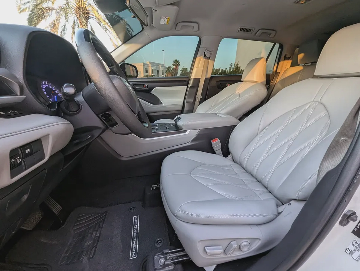 Toyota Highlander Hybrid Limited 2020 | GCC Specs | Full Option | Premium Family SUV
