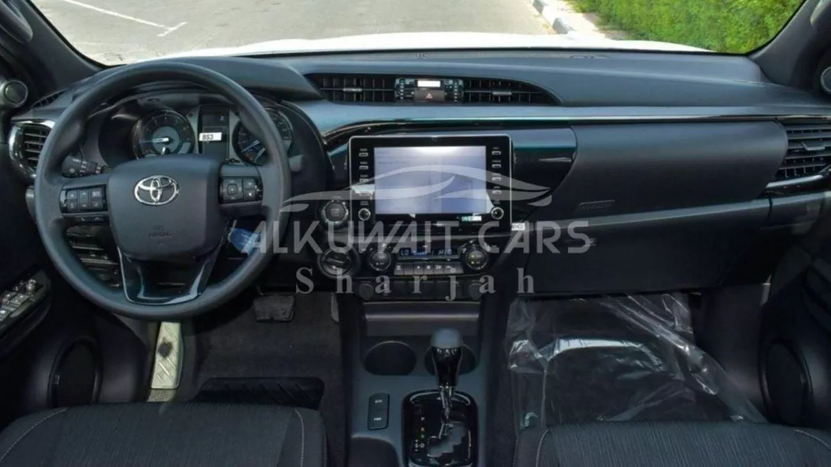 Toyota Hilux ADVENTURE Toyota Hilux Adventure 4.0L 4x4 Petrol 2025-9-0