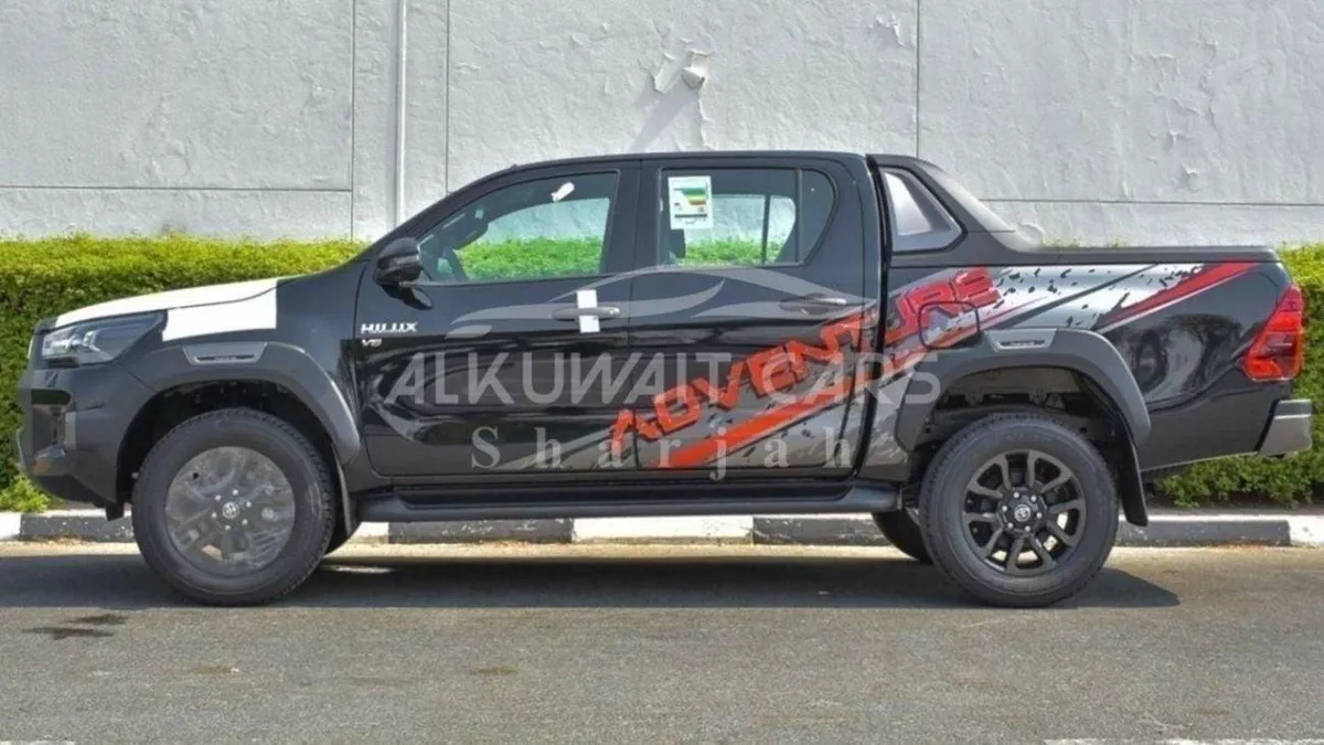 Toyota Hilux ADVENTURE Toyota Hilux Adventure 4.0L 4x4 Petrol 2025-6-0