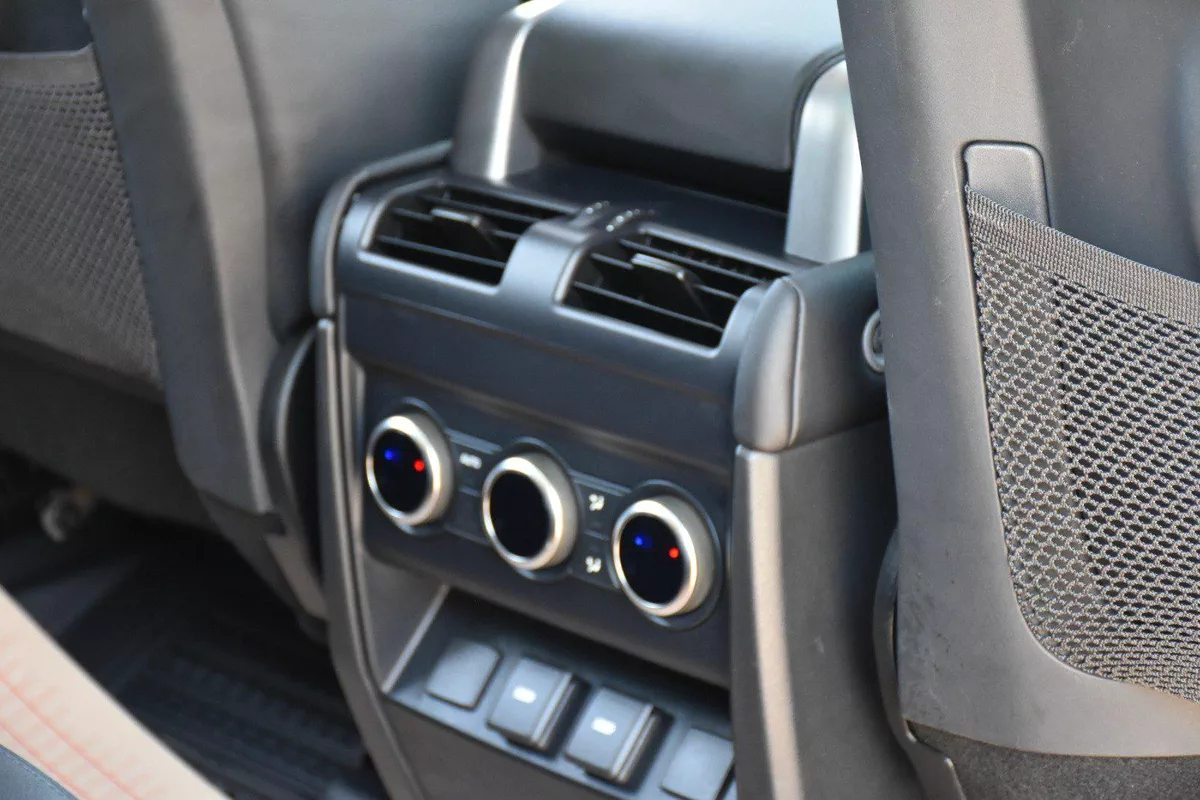 LAND ROVER DEFENDER 110 S 2024 | BLUE-16-16
