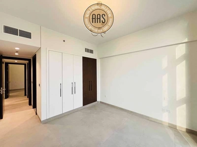 Prime Location || Luxurious 2 Bedroom Hall || Balcony || In 120K Only-4