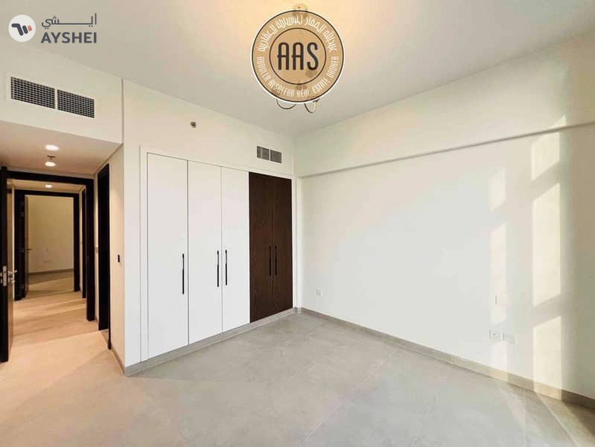 Prime Location || Luxurious 2 Bedroom Hall || Balcony || In 120K Only-4-4