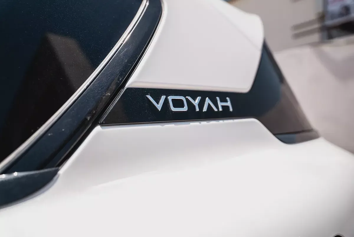 Voyah Free EREV 2025 GCC 1.5L Turbo Plug-in Hybrid Low Mileage-1-1