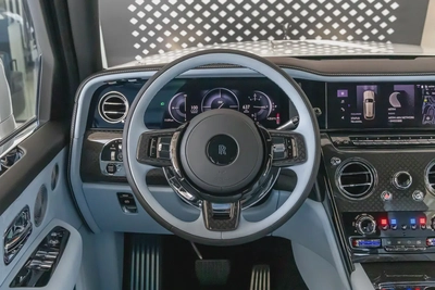 ROLLS-ROYCE CULLINAN | BLACK BADGE | FULL OPTIONS | DEALER WARRAN  SERVICE | GCC SPECS | 2026-17