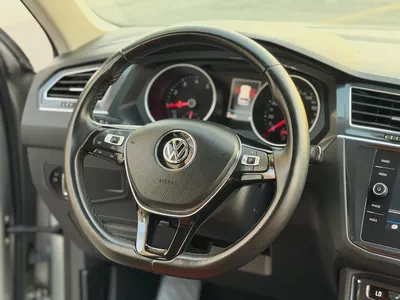 2018 Volkswagen Tiguan SEL 2.0L - Excellent Condition!-5