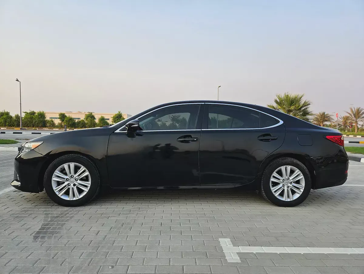 Lexus ES 350 2013 | American Specs | Pristine Condition Clean Car With Low KM-17-17