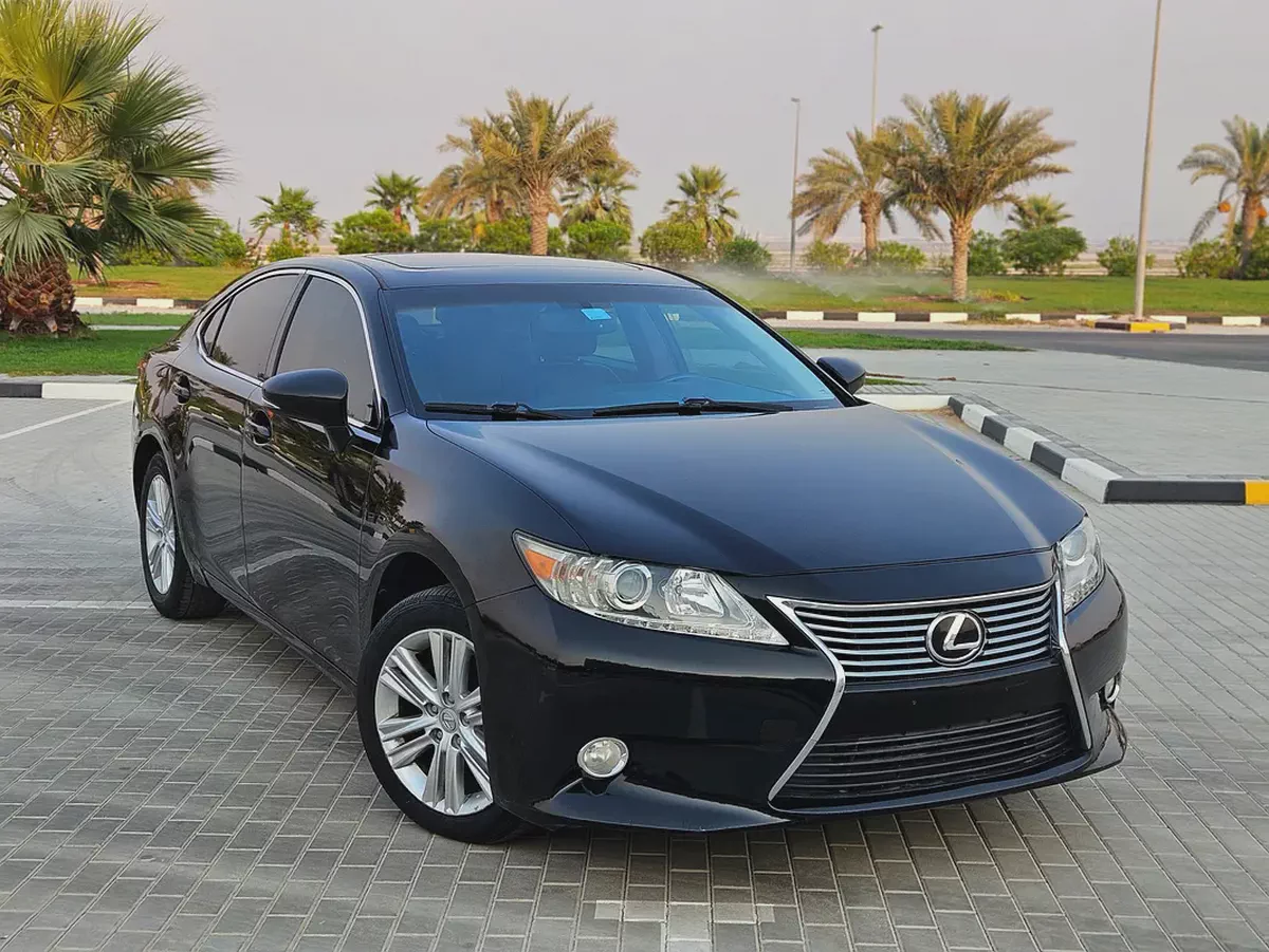Lexus ES 350 2013 | American Specs | Pristine Condition Clean Car With Low KM-3-3