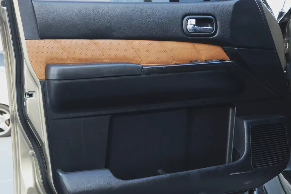 Nissan Super Safari 2018 Gold-10-10