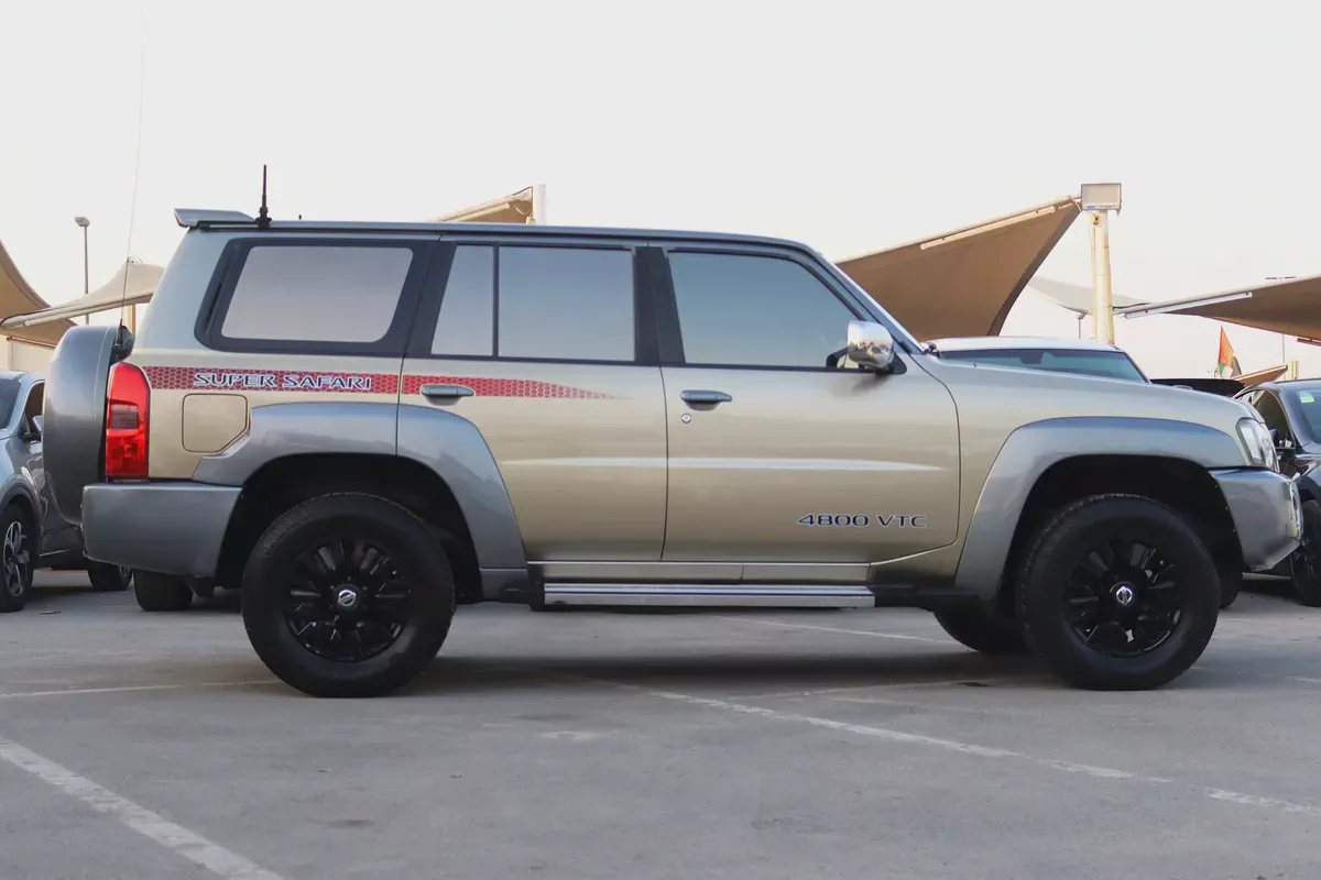 Nissan Super Safari 2018 Gold-5-5
