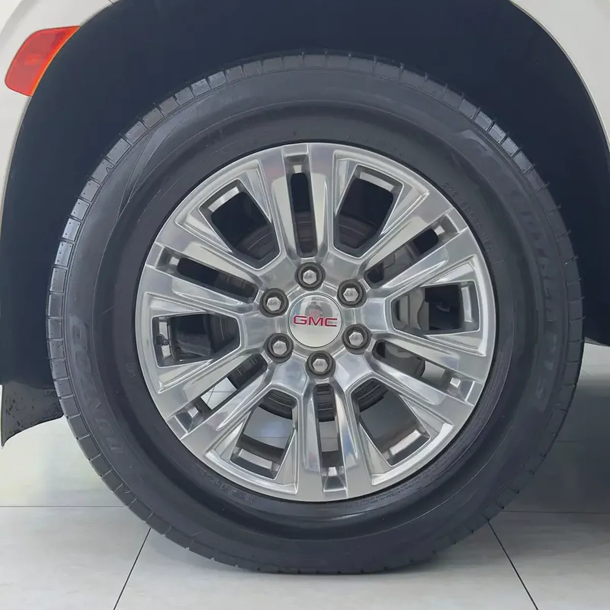 2021 GMC Yukon Denali-16-16
