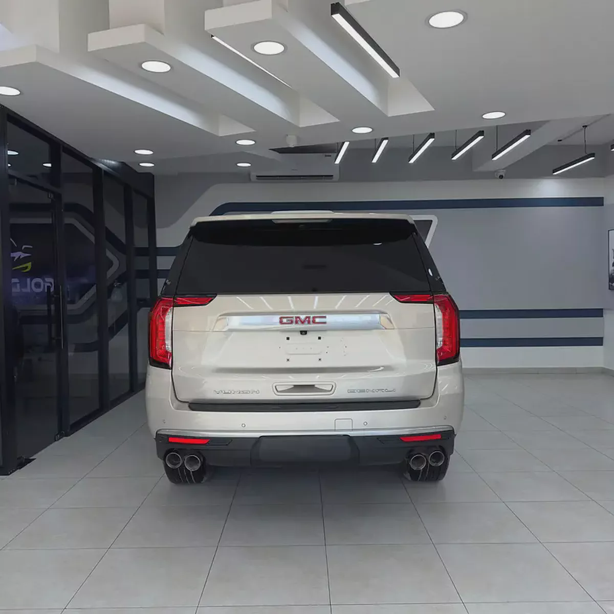 2021 GMC Yukon Denali-4-4