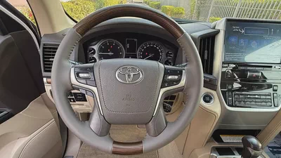 Toyota Land Cruiser 2019 GXR Grand Touring - GCC Specs - Excellent Condition-10