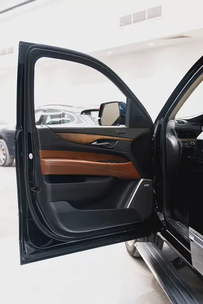 AED 1551 PM | CADILLAC ESCALADE PLATINUM 2020 | PRISTINE CONDITION | 1 YEAR WARRANTY | GCC-4
