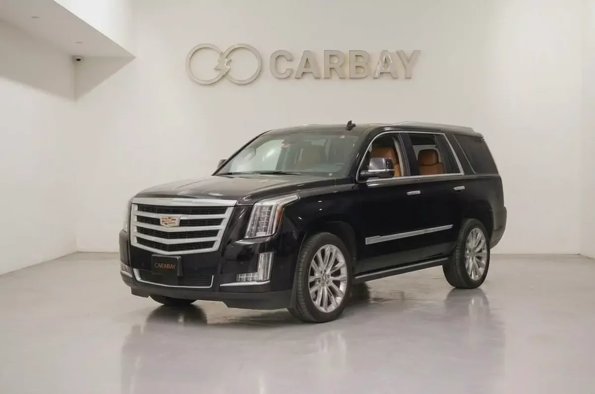 AED 1551 PM | CADILLAC ESCALADE PLATINUM 2020 | PRISTINE CONDITION | 1 YEAR WARRANTY | GCC