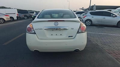 Nissan Altima SL 2011 - GCC Specs - Well Maintained-10