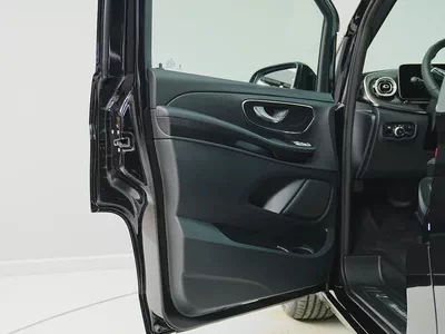 Dealer WARRANTY | GCC specs | 2026 Mercedes-Benz V300 AVANGARDE-10