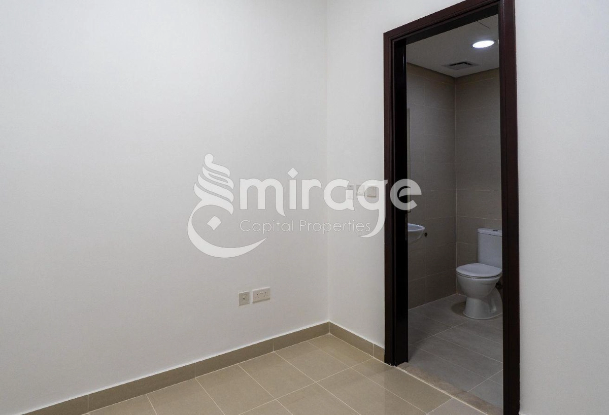 Elegant 3BR + Maid | Full Facilities | Prime Area