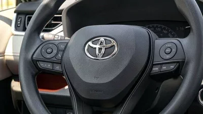 Toyota RAV4 ADVENTURE-V AWD 2.5L-11