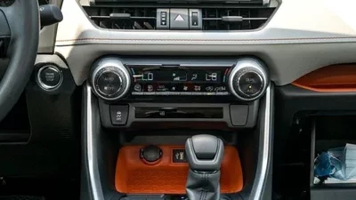 Toyota RAV4 ADVENTURE-V AWD 2.5L-12