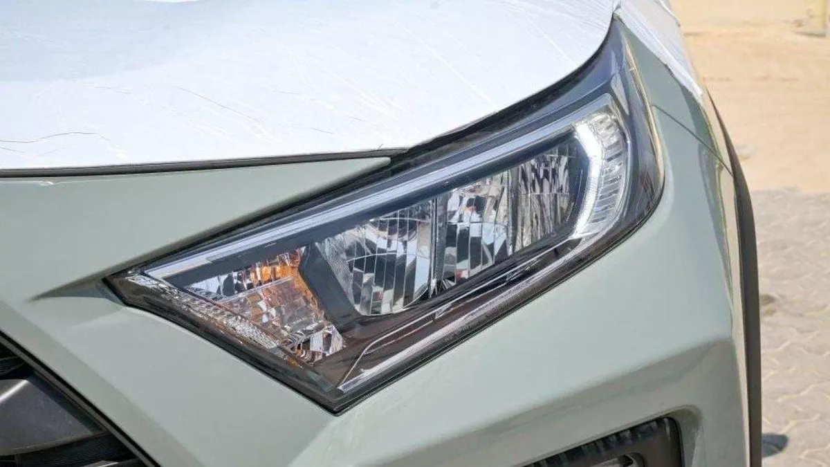 Toyota RAV4 ADVENTURE-V AWD 2.5L-6-0