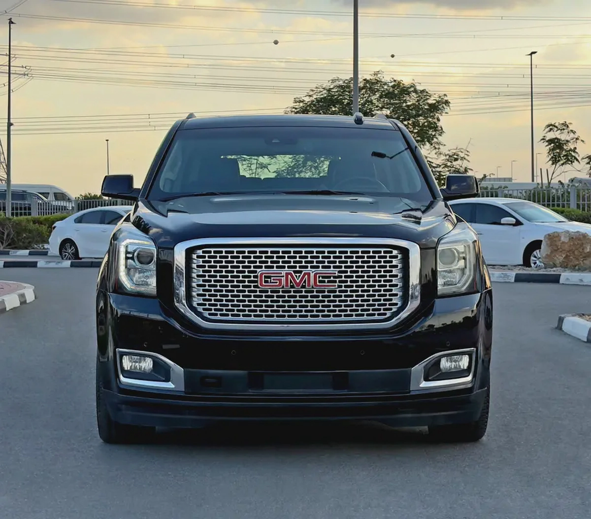 2017 GMC Yukon Denali XL, GCC Specifications (Rear Entertainment Package)-1-1