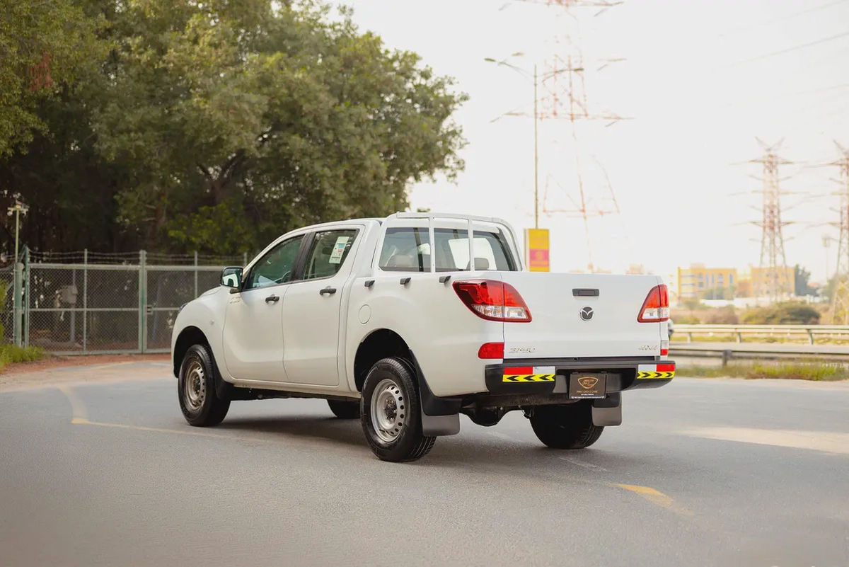Mazda BT-50 | Double Cabin 4X4 | Manual | GCC Specs | Ref#M73264