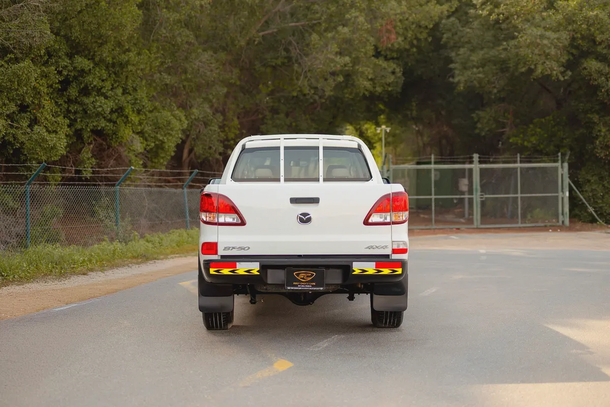 Mazda BT-50 | Double Cabin 4X4 | Manual | GCC Specs | Ref#M73264