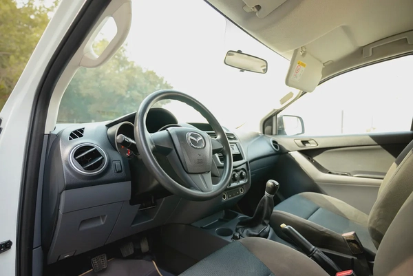 Mazda BT-50 | Double Cabin 4X4 | Manual | GCC Specs | Ref#M73264