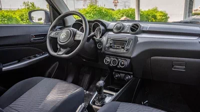 Suzuki Swift GLX SUZUKI SWIFT GLX 1.2P AT MY2025-8